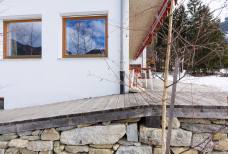 Hotel Frida - Parkplatz und Zugangsweg